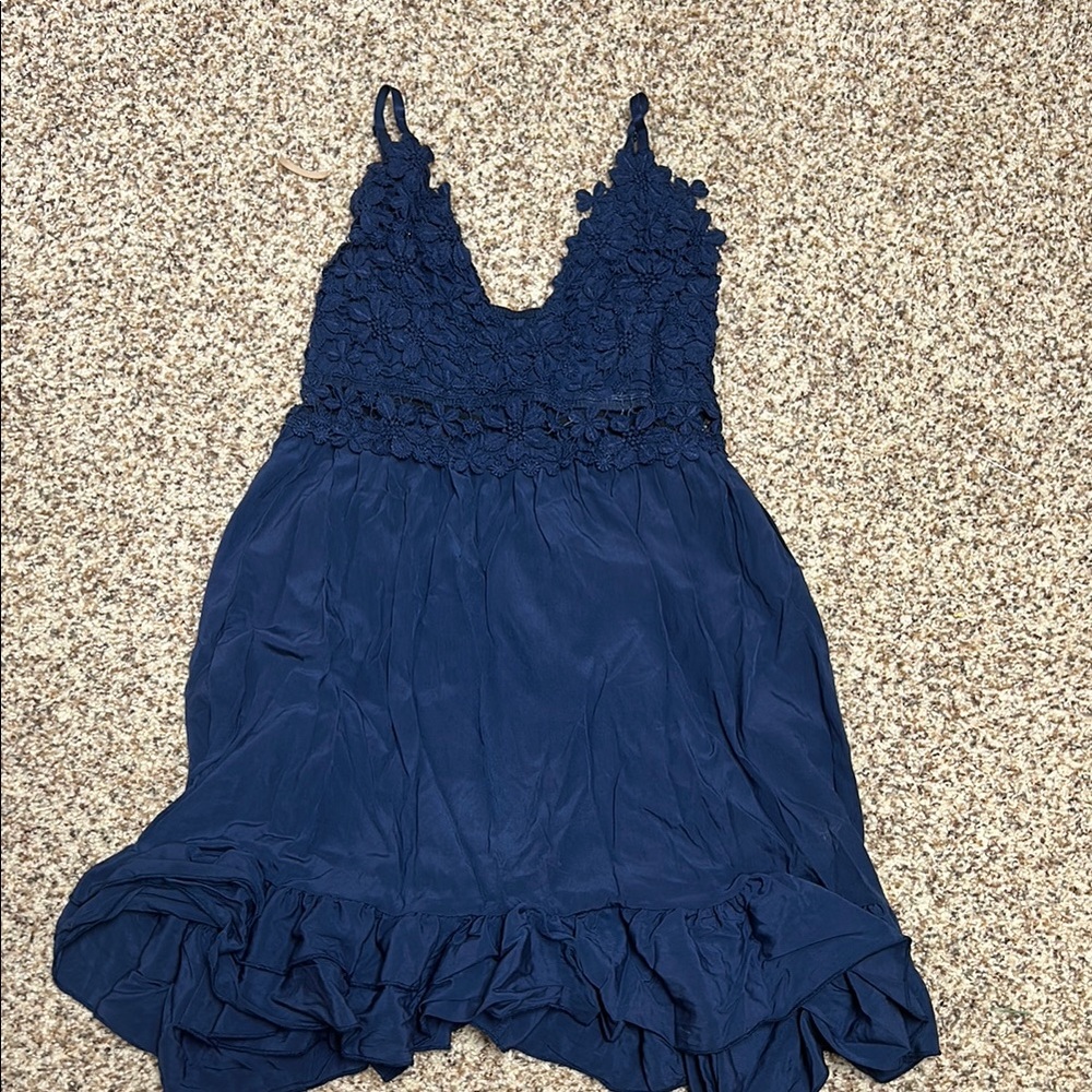 Elegant Navy Lace Sleepwear